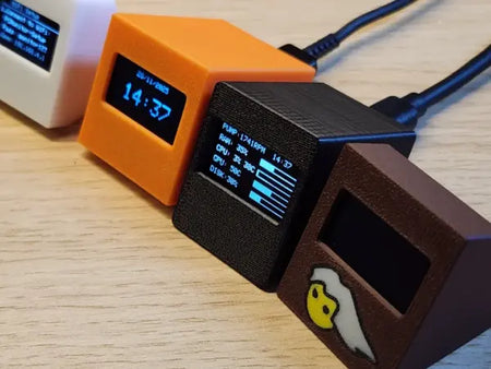 Print a Desk Gadget That Shows Your PC's Live Stats — Then Becomes a Clock